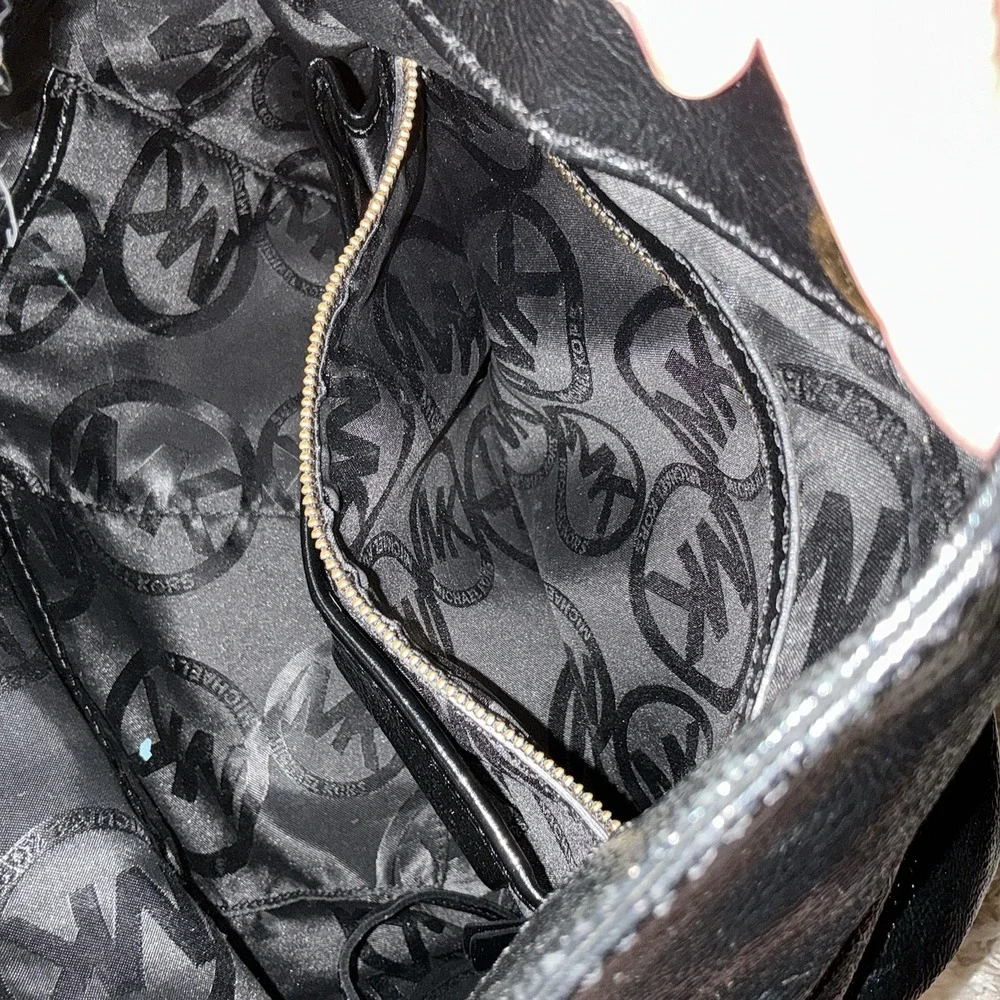 Michael Kors Black Patent Leather Austin Slouchy Bag‎